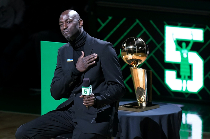 加内特重返标靶中心开启球迷答谢之夜 21号球衣