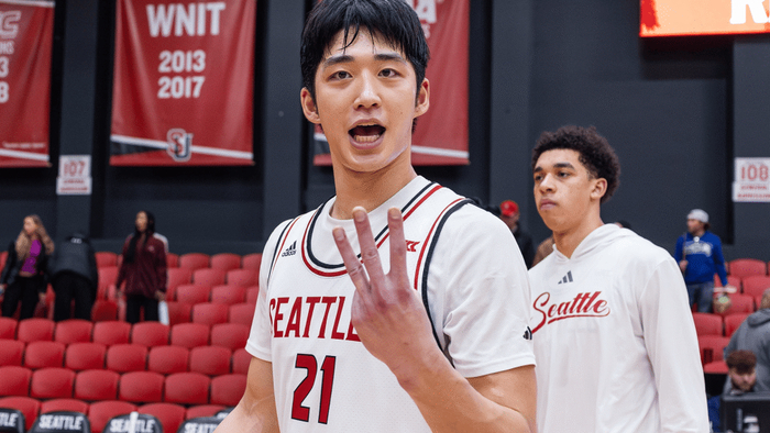 邓雨婷准绝杀闪耀NCAA疯狂三月 中国球员多校出战