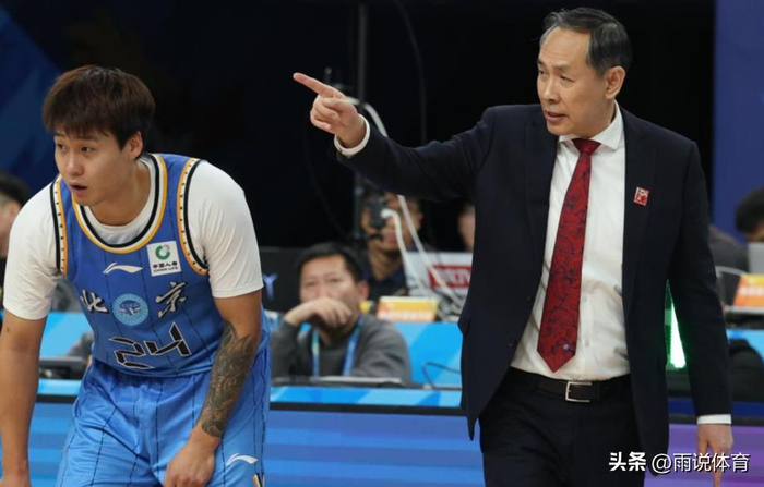 北京首钢签下威廉姆斯成争冠关键补强