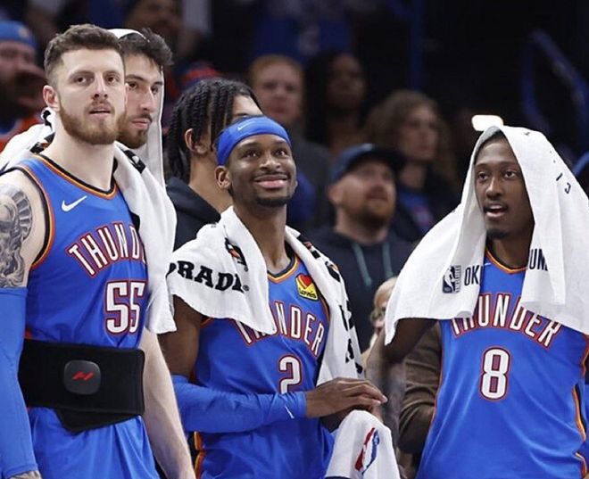 雷霆10连胜领跑西部 湖人7连胜稳居第三 森林狼