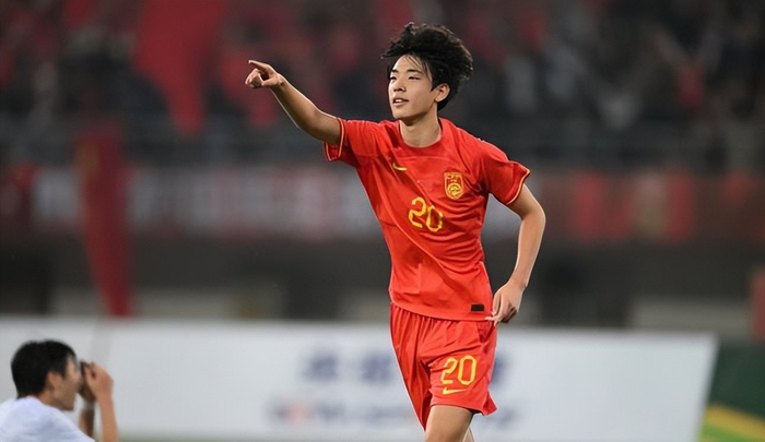 大连英博中锋朱鹏宇伤愈复出时间引期待 国足征